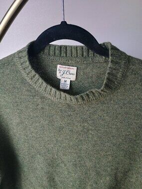 J Crew Rugged Marino Wool Sweater in army green medium.